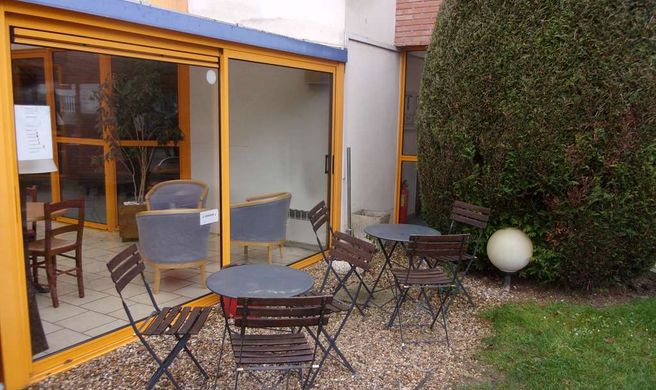 Kyriad Chantilly Exterior