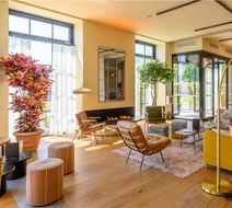 Kyriad Compiegne Lobby