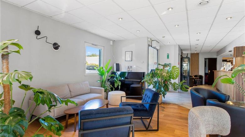 <b>Kyriad Deauville St Arnoult Lobby</b>. Images powered by <a href="https://iceportal.shijigroup.com/" title="IcePortal" target="_blank">IcePortal</a>.