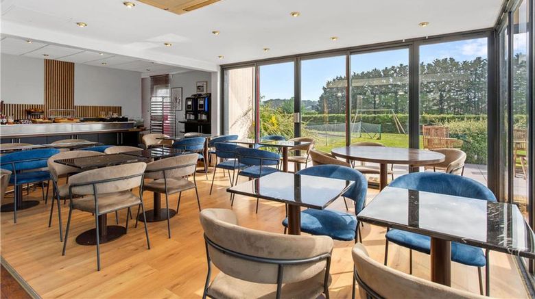 <b>Kyriad Deauville St Arnoult Restaurant</b>. Images powered by <a href="https://iceportal.shijigroup.com/" title="IcePortal" target="_blank">IcePortal</a>.