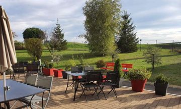 Kyriad Design ENZO Cannes Ecluse