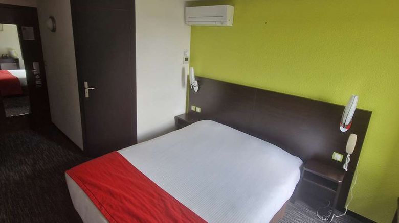 <b>Kyriad Design Enzo Montlucon Room</b>. Images powered by <a href="https://iceportal.shijigroup.com/" title="IcePortal" target="_blank">IcePortal</a>.