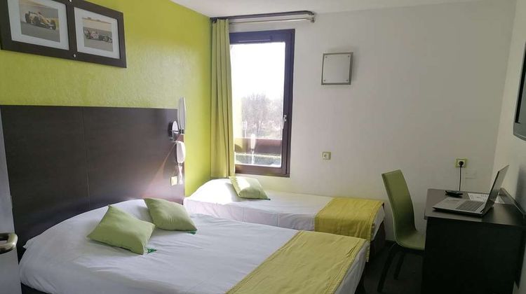 Kyriad Design Enzo Vierzon Room