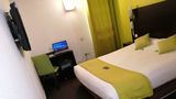 Kyriad Design Enzo Vierzon Room