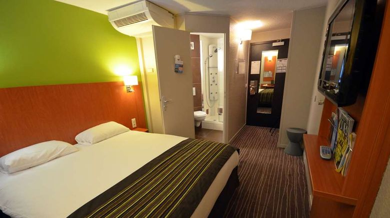 <b>Hotel Kyriad Dijon Mirande Room</b>. Images powered by <a href="https://iceportal.shijigroup.com/" title="IcePortal" target="_blank">IcePortal</a>.