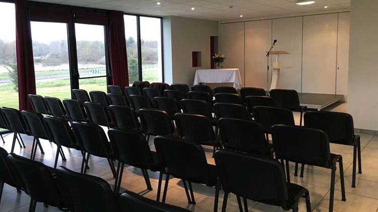 Hotel Kyriad Evreux -Netreville Meeting