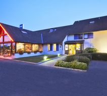 Kyriad Hotel Exterior