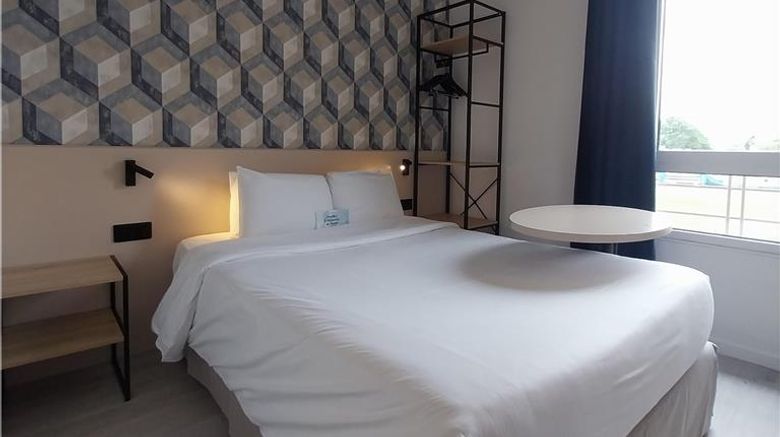 <b>Hotel Kyriad La Fleche Room</b>. Images powered by <a href="https://iceportal.shijigroup.com/" title="IcePortal" target="_blank">IcePortal</a>.