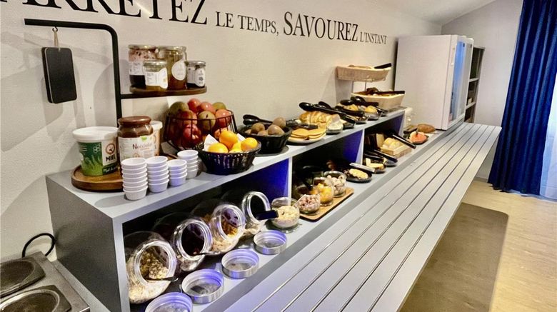 <b>Hotel Kyriad La Fleche Restaurant</b>. Images powered by <a href="https://iceportal.shijigroup.com/" title="IcePortal" target="_blank">IcePortal</a>.