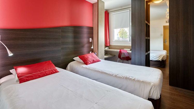 Kyriad La Roche-sur-Yon Room