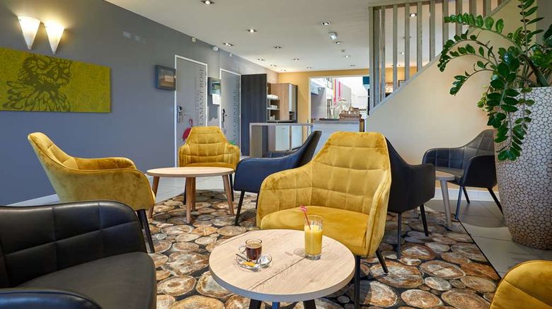 <b>Kyriad La Roche-sur-Yon Lobby</b>. Images powered by <a href="https://iceportal.shijigroup.com/" title="IcePortal" target="_blank">IcePortal</a>.