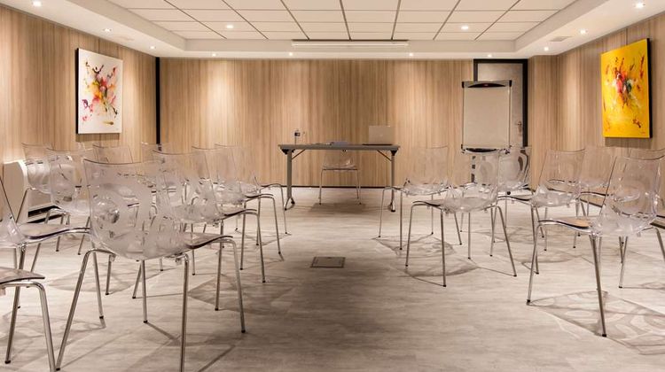 Kyriad La Rochelle Centre Meeting