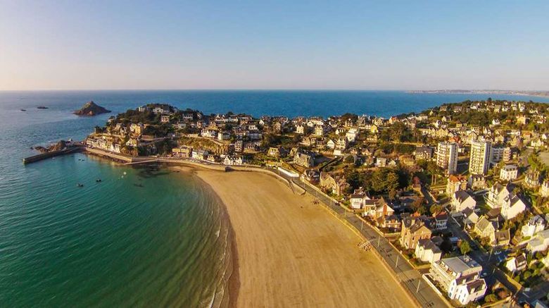 <b>Kyriad Hotel Lamballe Beach</b>. Images powered by <a href="https://iceportal.shijigroup.com/" title="IcePortal" target="_blank">IcePortal</a>.