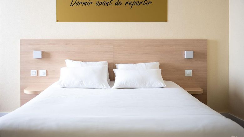 <b>Kyriad Hotel Lamballe Room</b>. Images powered by <a href="https://iceportal.shijigroup.com/" title="IcePortal" target="_blank">IcePortal</a>.