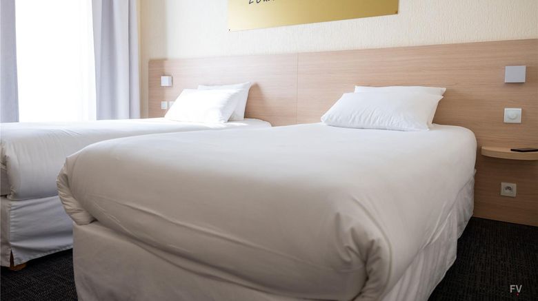 <b>Kyriad Hotel Lamballe Room</b>. Images powered by <a href="https://iceportal.shijigroup.com/" title="IcePortal" target="_blank">IcePortal</a>.