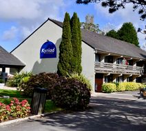 Hotel Kyriad Lannion Exterior