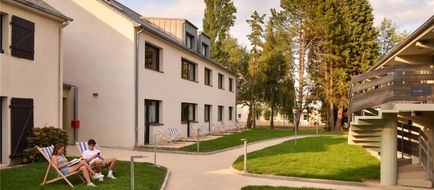 Hotel Kyriad Lannion Exterior
