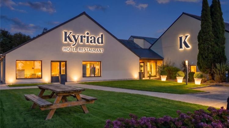 Hotel Kyriad Lannion Exterior