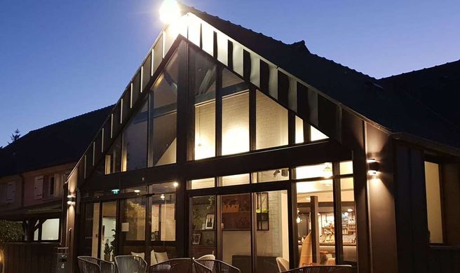 Hotel Kyriad Laval Exterior