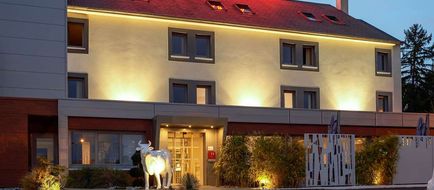 Hotel Kyriad Exterior