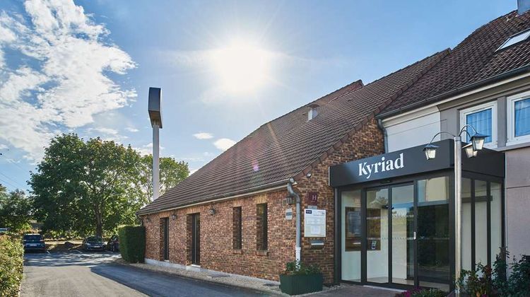 Kyriad Hotel Exterior