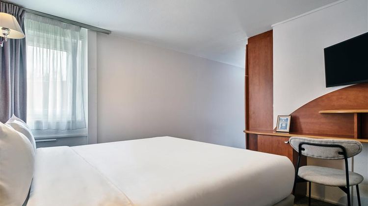 Kyriad Hotel Room