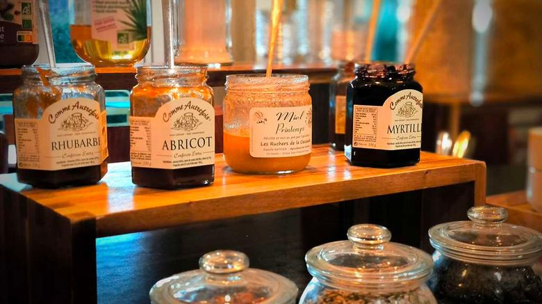 <b>Kyriad Libourne Arveyres Restaurant</b>. Images powered by <a href="https://iceportal.shijigroup.com/" title="IcePortal" target="_blank">IcePortal</a>.