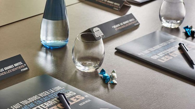 Hotel Kyriad Lille Est Meeting