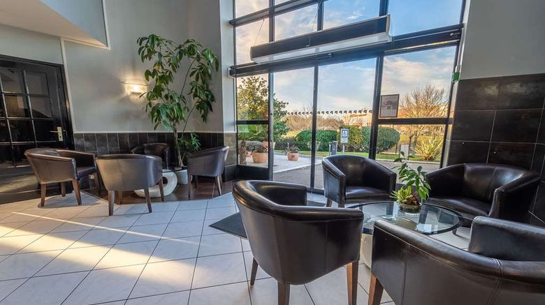 <b>Hotel Kyriad Lobby</b>. Images powered by <a href="https://iceportal.shijigroup.com/" title="IcePortal" target="_blank">IcePortal</a>.