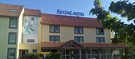 Kyriad - Lyon St Bonnet de Mure Exterior