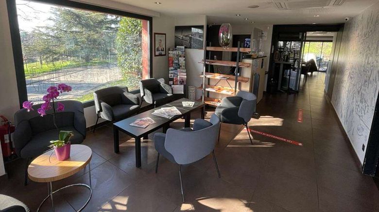 <b>Hotel Kyriad LYON SUD - Sainte Foy Lobby</b>. Images powered by <a href="https://iceportal.shijigroup.com/" title="IcePortal" target="_blank">IcePortal</a>.