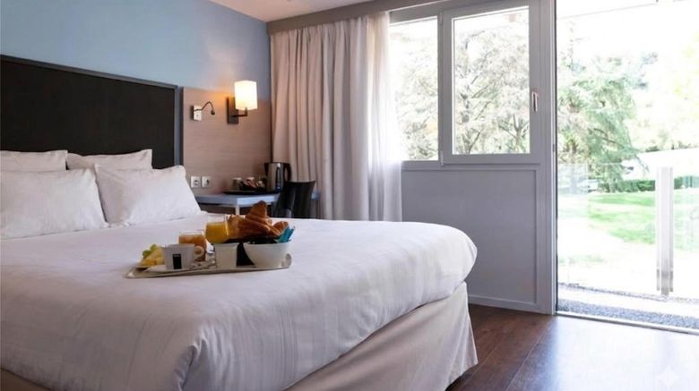 <b>Hotel Kyriad LYON SUD - Sainte Foy Room</b>. Images powered by <a href="https://iceportal.shijigroup.com/" title="IcePortal" target="_blank">IcePortal</a>.