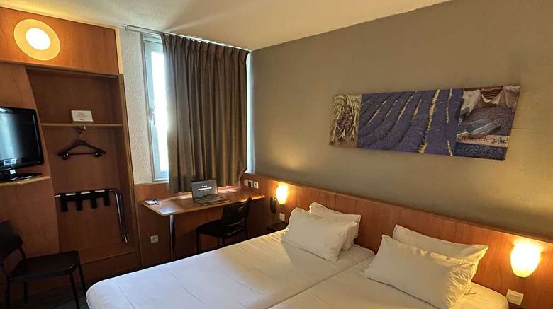 <b>Kyriad Marseille-Martigues Hotel Room</b>. Images powered by <a href="https://iceportal.shijigroup.com/" title="IcePortal" target="_blank">IcePortal</a>.