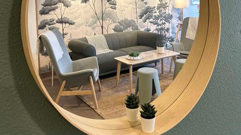 <b>Kyriad Marseille-Martigues Hotel Lobby</b>. Images powered by <a href="https://iceportal.shijigroup.com/" title="IcePortal" target="_blank">IcePortal</a>.