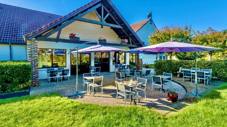 <b>Kyriad Hotel de Meaux Exterior</b>. Images powered by <a href="https://iceportal.shijigroup.com/" title="IcePortal" target="_blank">IcePortal</a>.