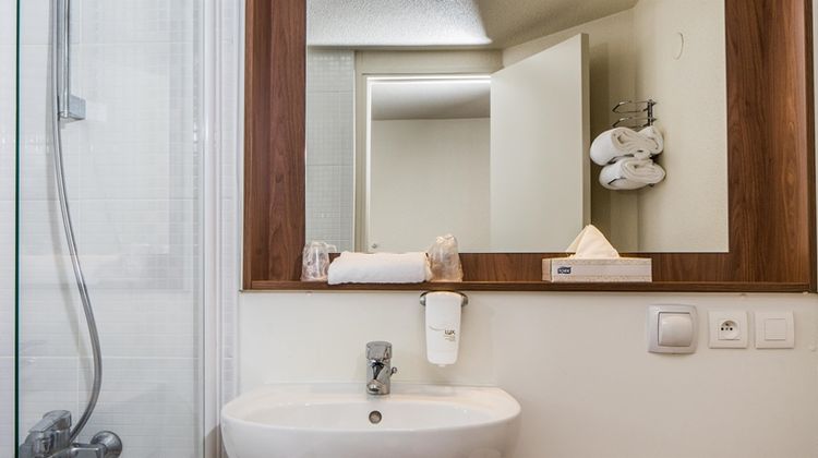 Kyriad Montargis Room