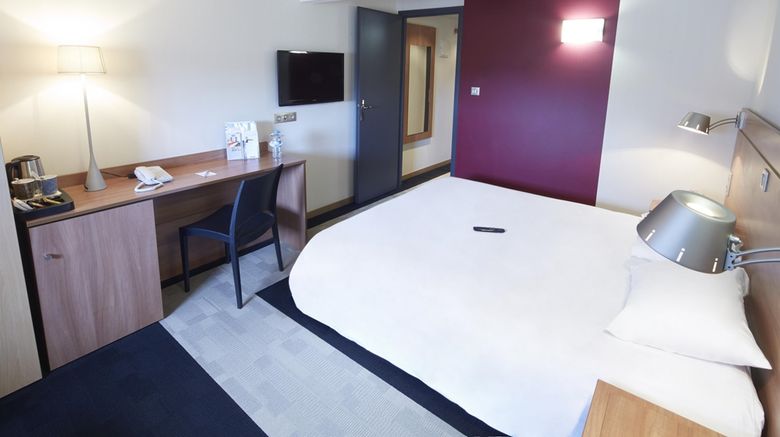 <b>Kyriad Montbeliard - Sochaux Room</b>. Images powered by <a href="https://iceportal.shijigroup.com/" title="IcePortal" target="_blank">IcePortal</a>.