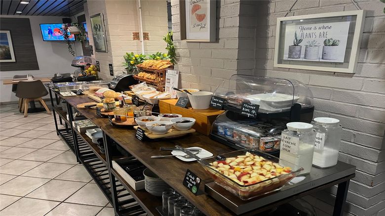 <b>Kyriad Montpellier Centre-Antigone Restaurant</b>. Images powered by <a href="https://iceportal.shijigroup.com/" title="IcePortal" target="_blank">IcePortal</a>.