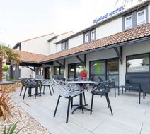 Kyriad Niort Hotel Exterior