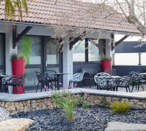 Kyriad Niort Hotel Exterior