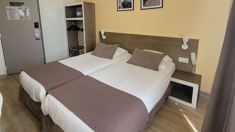 Kyriad Hotel Orange Centre Room