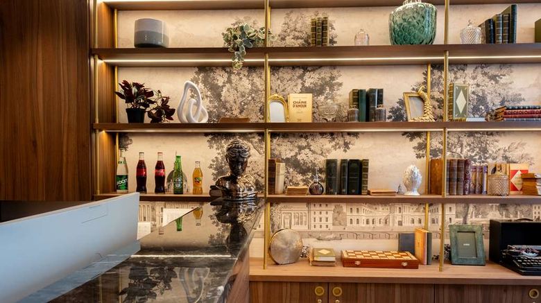 <b>Kyriad Paris 10 canal Saint Martin Lobby</b>. Images powered by <a href="https://iceportal.shijigroup.com/" title="IcePortal" target="_blank">IcePortal</a>.