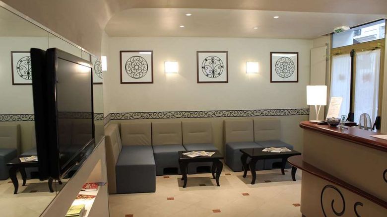 <b>Kyriad Paris 13 Italie Gobelins Lobby</b>. Images powered by <a href="https://iceportal.shijigroup.com/" title="IcePortal" target="_blank">IcePortal</a>.