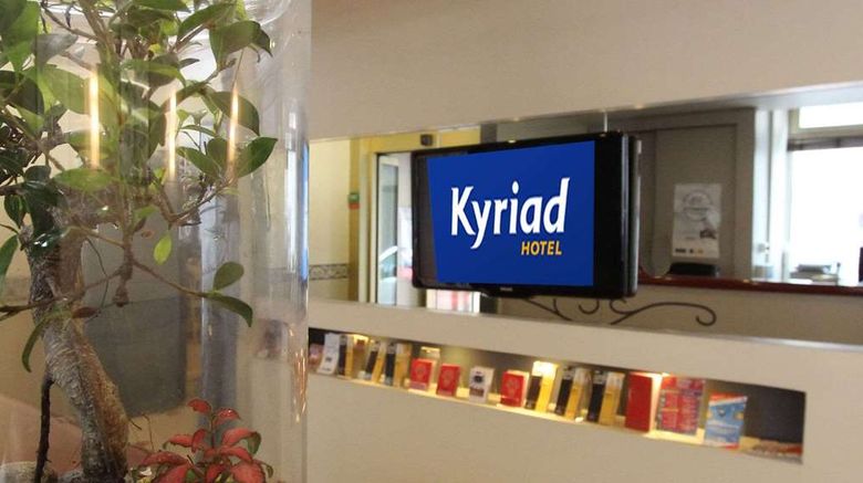 <b>Kyriad Paris 13 Italie Gobelins Lobby</b>. Images powered by <a href="https://iceportal.shijigroup.com/" title="IcePortal" target="_blank">IcePortal</a>.