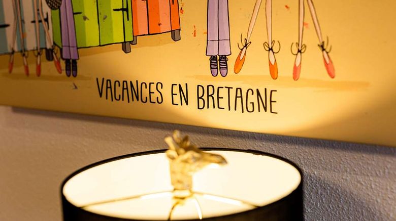 <b>Kyriad Quimper Pont-l'Abbe Lobby</b>. Images powered by <a href="https://iceportal.shijigroup.com/" title="IcePortal" target="_blank">IcePortal</a>.