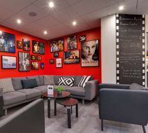 Kyriad Rennes Centre Lobby