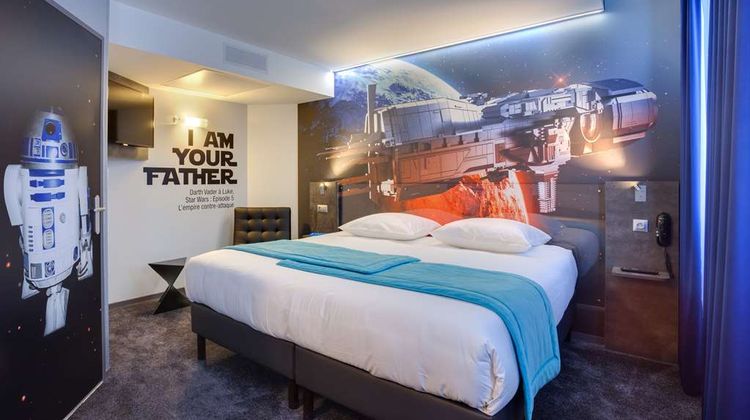 Kyriad Rennes Centre Suite