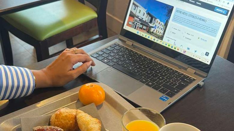 <b>Kyriad Rennes Chantepie Restaurant</b>. Images powered by <a href="https://iceportal.shijigroup.com/" title="IcePortal" target="_blank">IcePortal</a>.