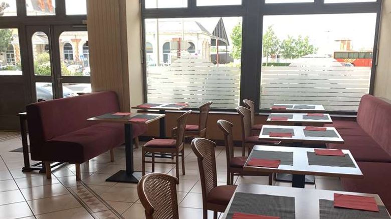 <b>Kyriad Rodez Gare Restaurant</b>. Images powered by <a href="https://iceportal.shijigroup.com/" title="IcePortal" target="_blank">IcePortal</a>.