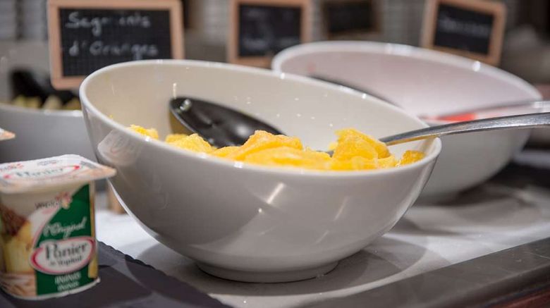 <b>Kyriad Saint Malo Ouest/Dinard Restaurant</b>. Images powered by <a href="https://iceportal.shijigroup.com/" title="IcePortal" target="_blank">IcePortal</a>.